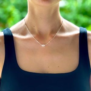 Kendra Scott - Fern Pendant Necklace in Bright Silver